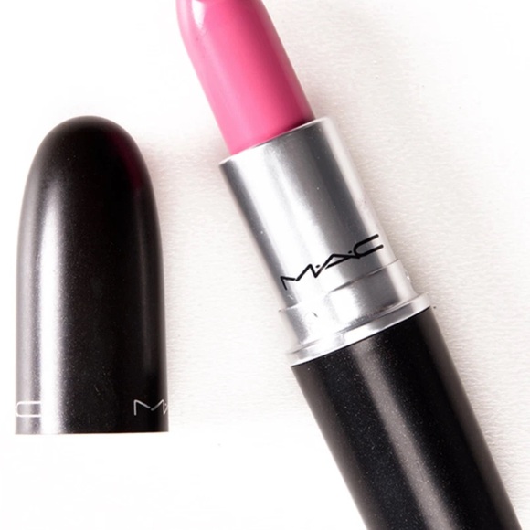 2 MAC LIPSTICKS! Colors: PINK NOUVEAU & BRAVE! Rare satin lipsticks - Picture 7 of 8